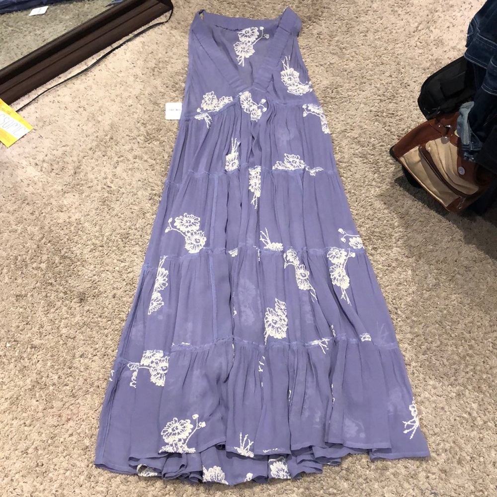 BRAND NEW. NEVER WORM LIGHT PURPLE DRESS + SLIP